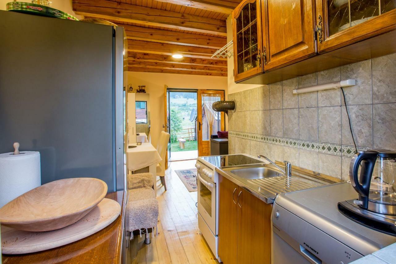 Guest House Sky Blue Zabljak  Ngoại thất bức ảnh