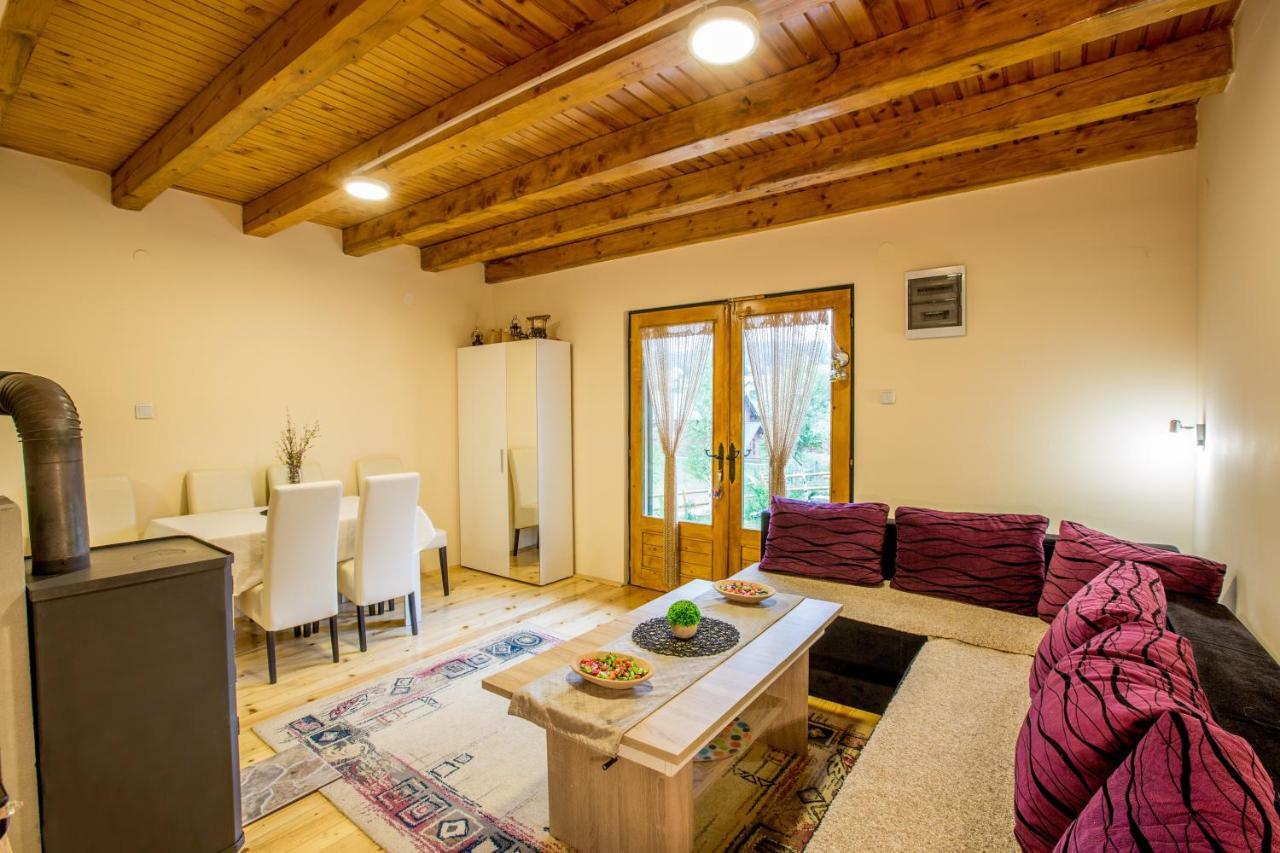 Guest House Sky Blue Zabljak  Ngoại thất bức ảnh