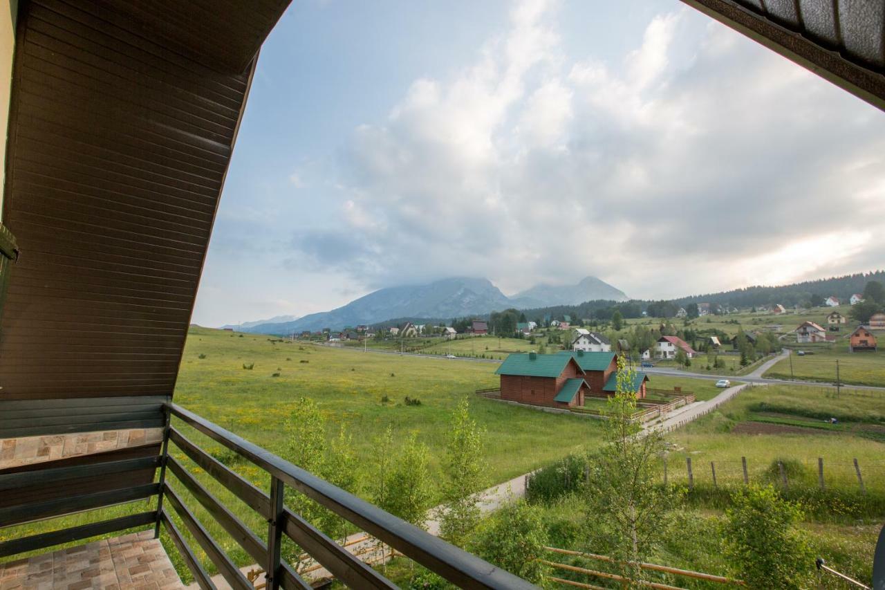 Guest House Sky Blue Zabljak  Ngoại thất bức ảnh